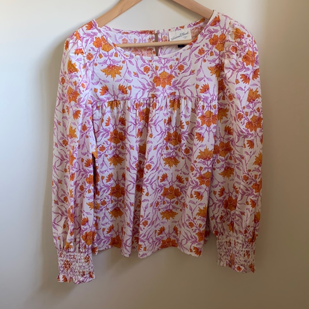Universal Thread size medium, 100% cotton top with stretchy cuff on sleeves